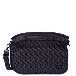 NWT: LUG WINGS SE CROSSBODY BAG -MIDNIGHT BACK & INSULATED ZIPPER POCKE…